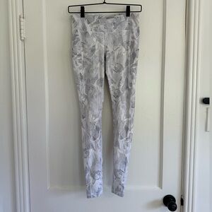 Lululemon leggings 28”